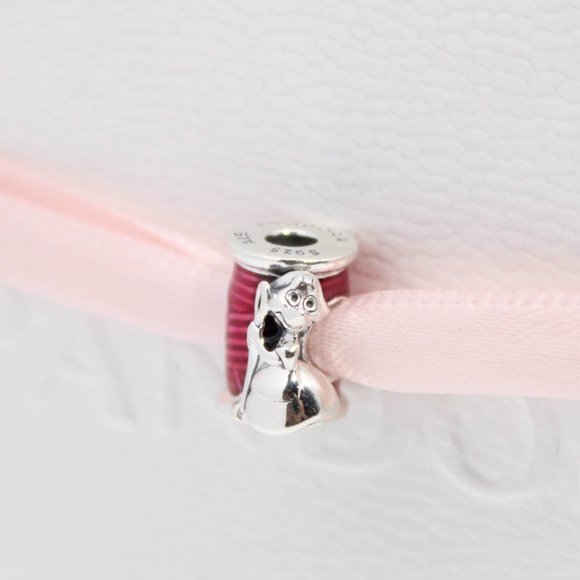 Pandora Disney Cinderella Suzy Mouse Needle & Thread Charm - Picture 7 of 8